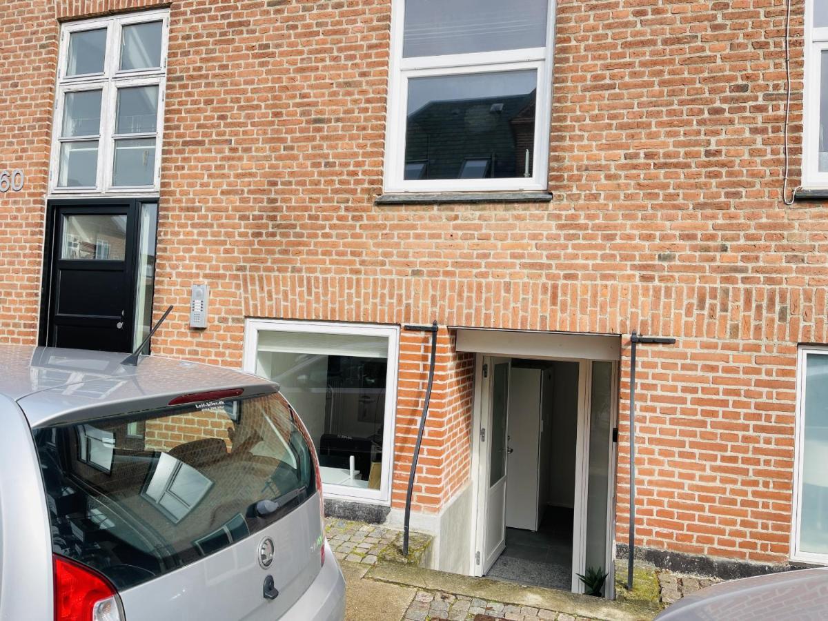 Aday - Charming Studio Close To The Football Stadium Aalborg Dış mekan fotoğraf